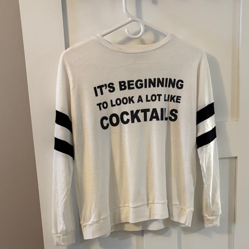 Women's Cream and Black Holiday Graphic Sweatshirt